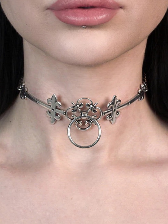 Jewelry - Regal Rose Fortress Silver Ring Choker Necklace - Women Jewelry